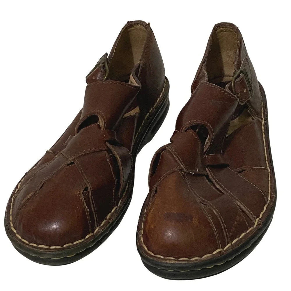 Born Mens Brown Leather Fisherman Sandals Closed Toe Buckle Shoes Size 10
